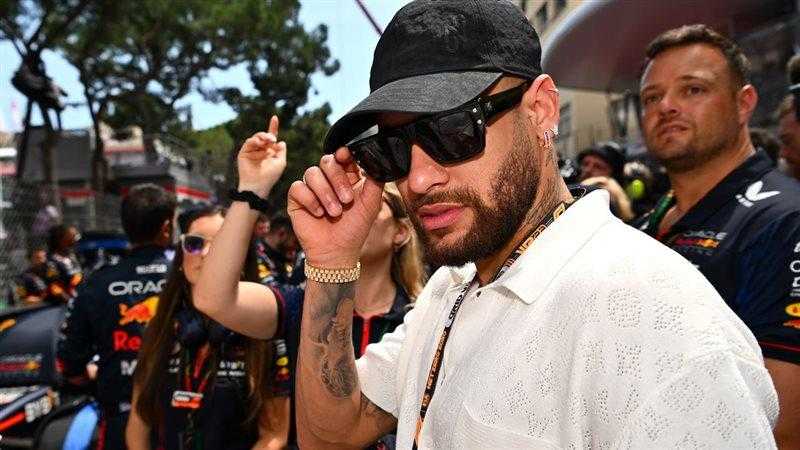 مشاجرة في ملهى ليلي تتسبب في فضيحة جديدة لـ نيمار